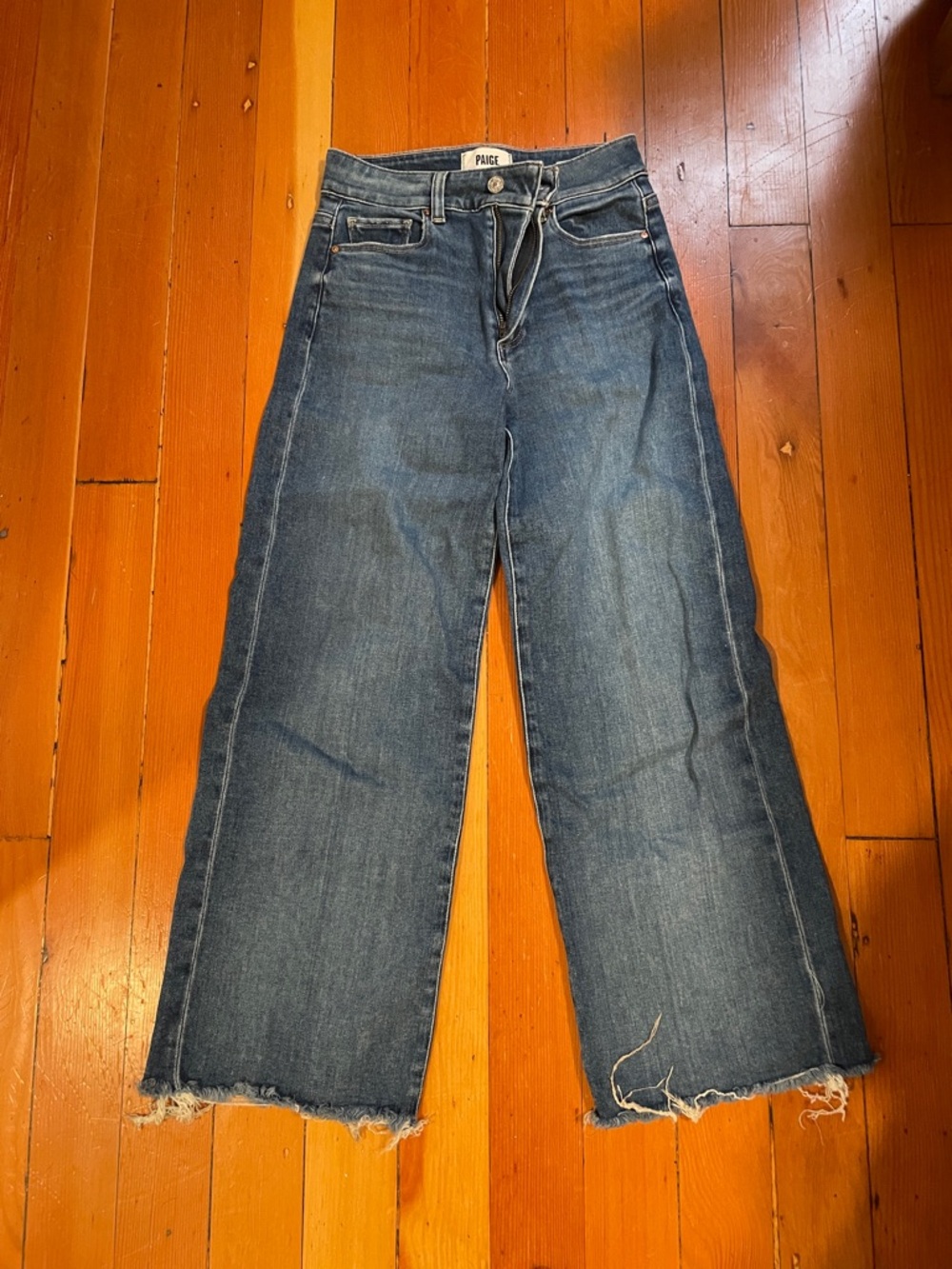 PAIGE Wide-Leg Raw Hem Jeans — Medium Blue